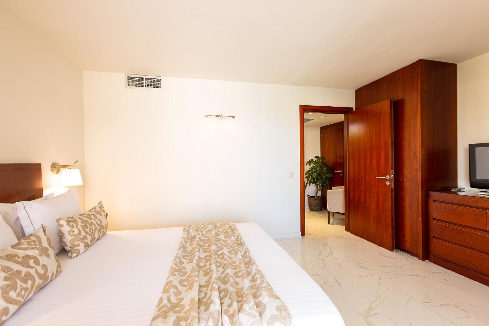 Theartemis Palace Rethymno  ภายนอก รูปภาพ