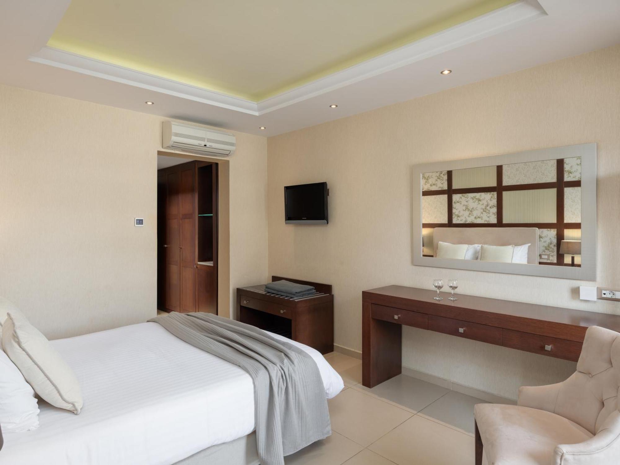 Theartemis Palace Rethymno  ภายนอก รูปภาพ